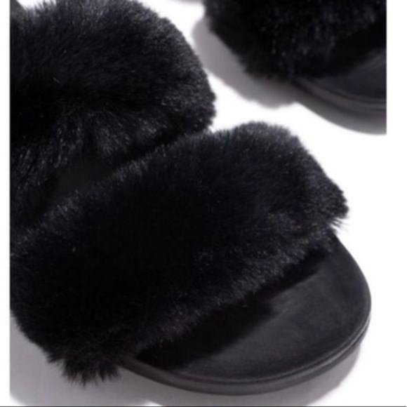 Faux Fur Double Band Slides in Black - Picture 4 of 4